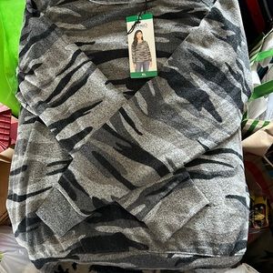 Buffalo pull over sweatshirt camo print